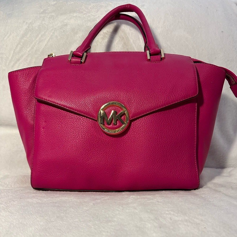 Michael Kors hot pink satchel great condition
